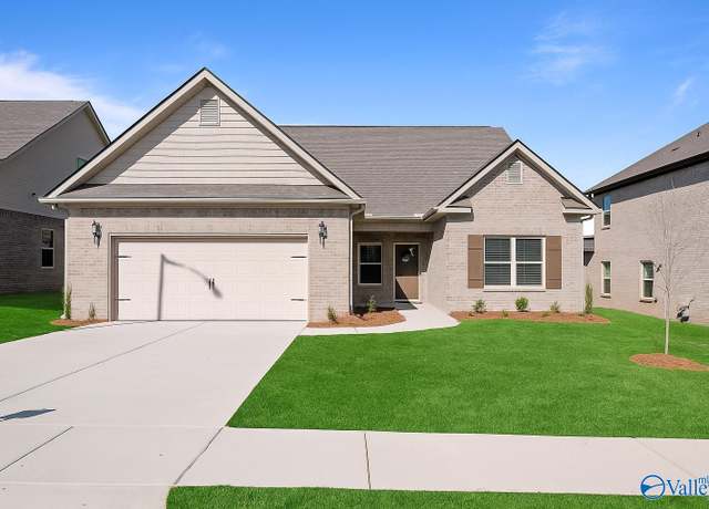 Property at 418 Tracer St, Huntsville, AL 35811, 4 beds, 3 baths