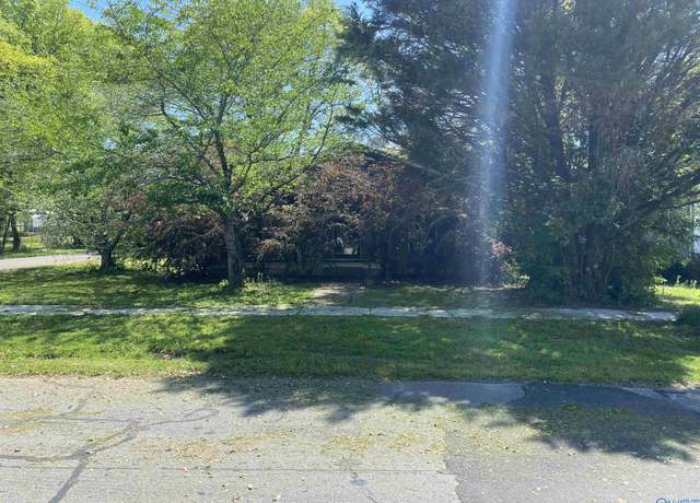 Property at 1022 Stevens Ave NE, Huntsville, AL 35801, 3 beds, 2 baths