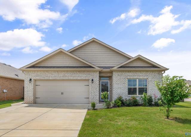 Property at 100 Dockview Cir, Meridianville, AL 35759, 4 beds, 2 baths