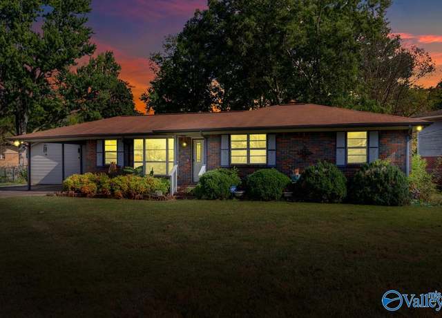 Property at 2420 Redmont Rd NW, Huntsville, AL 35810, 3 beds, 2 baths