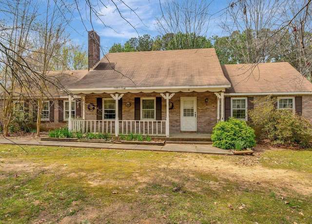 Property at 271 Dry Creek Cove Rd, Laceys Spring, AL 35754, 4 beds, 2.5 baths