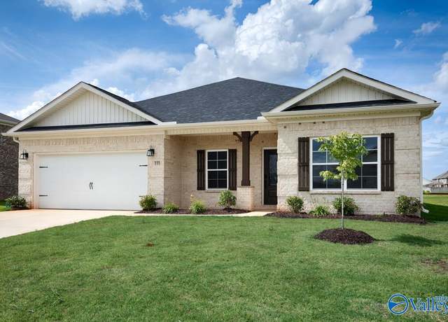 Property at 111 Old Dirt Rd, Meridianville, AL 35759, 4 beds, 2 baths