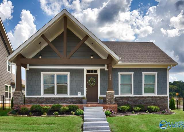 Property at 151 Bridgestone Dr NE, Huntsville, AL 35811, 3 beds, 2 baths