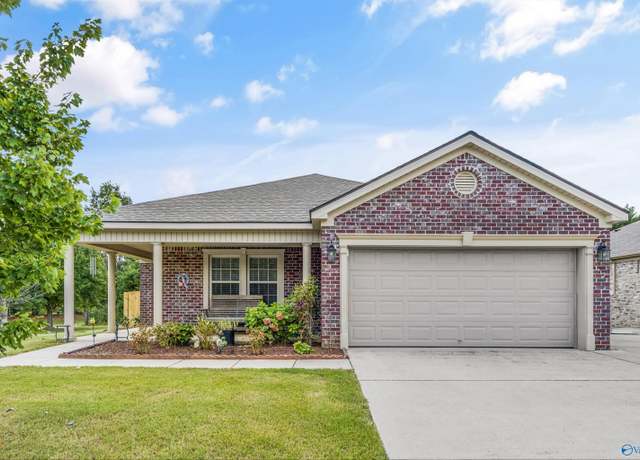 Property at 101 Maple Ridge Blvd, Madison, AL 35757, 3 beds, 2.5 baths