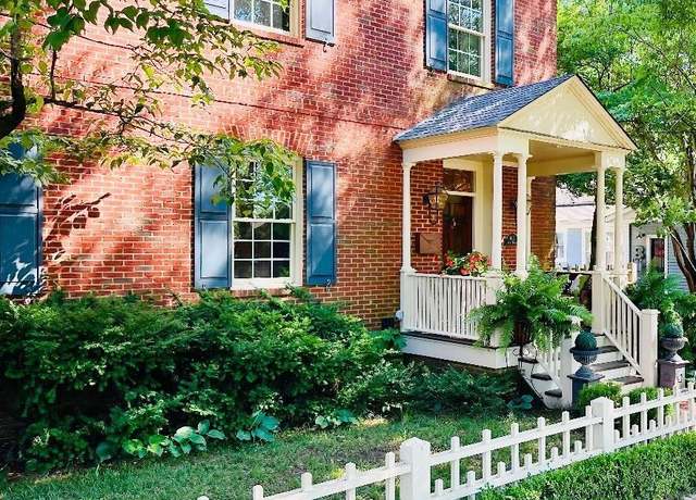 Property at 612 Oak St, Decatur, AL 35601, 4 beds, 3.5 baths