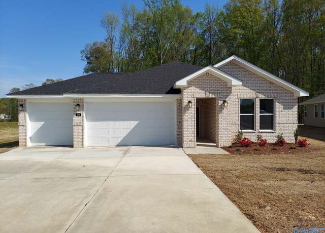 Property at 208 Hibiscus Dr, Hazel Green, AL 35750, 4 beds, 2 baths