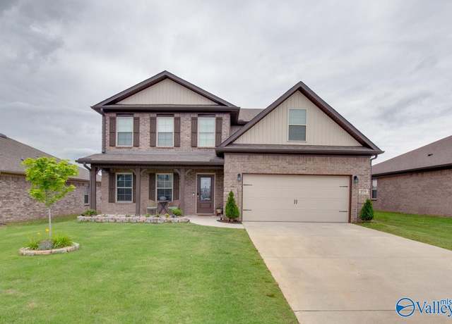 Property at 109 Wyatt Miles Ln, Toney, AL 35773, 4 beds, 2.5 baths