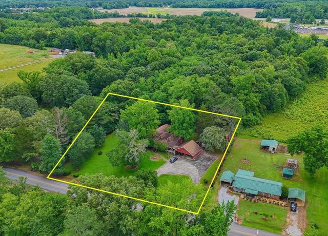 Property at 384 County Road 170, Moulton, AL 35650, 4 beds, 2 baths