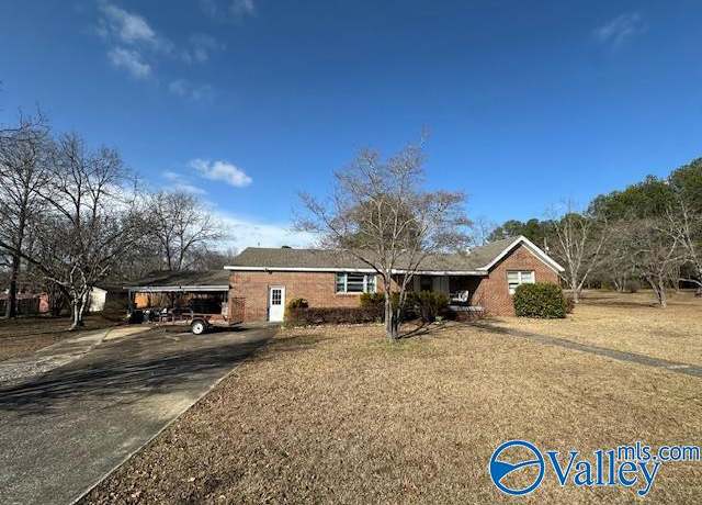Property at 414 E Montview St, Piedmont, AL 36272, 3 beds, 2 baths