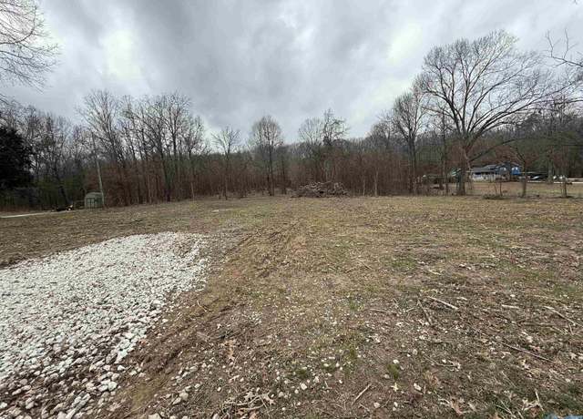 Property at 8.83 acres North Greenway Dr, Trinity, AL 35673