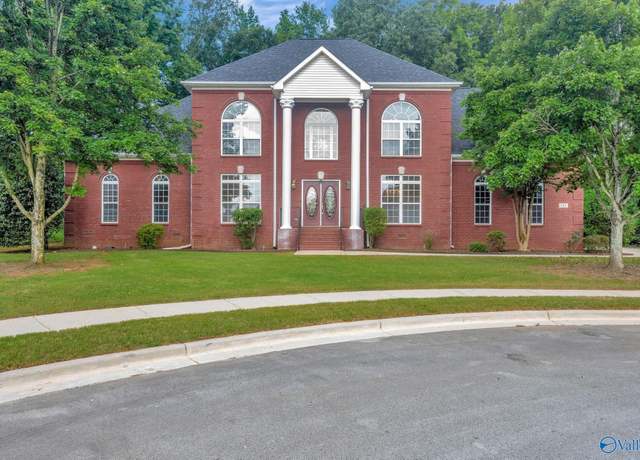 Property at 147 Misty River Ln SW, Huntsville, AL 35824, 4 beds, 4.5 baths