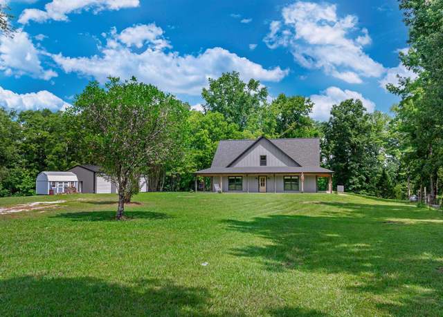 Property at 1888 County Road 79, Fort Payne, AL 35967, 3 beds, 2.5 baths