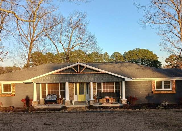 Property at 1390 Broadwell Rd, Boaz, AL 35957, 5 beds, 2.5 baths