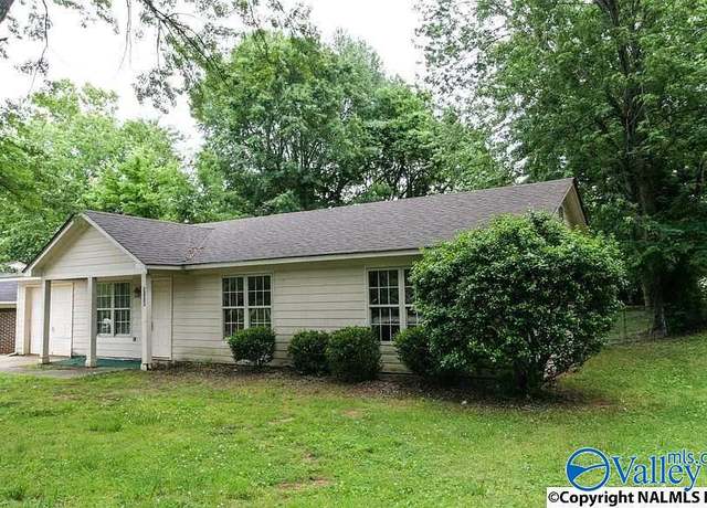 Property at 3116 Gayhart Dr NW, Huntsville, AL 35810, 3 beds, 2 baths