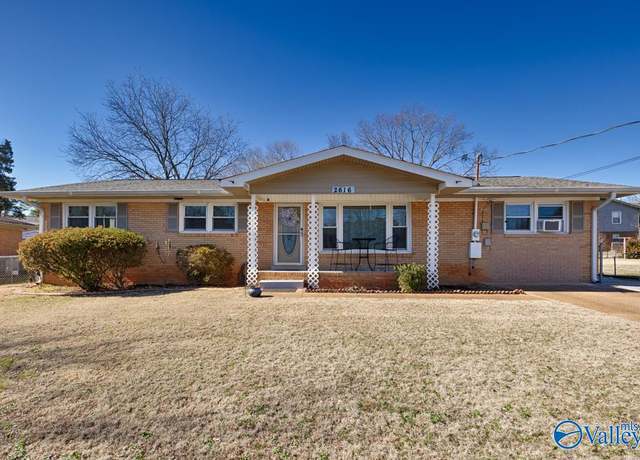 Property at 2616 Rosehill Dr NW, Huntsville, AL 35810, 3 beds, 1.5 baths