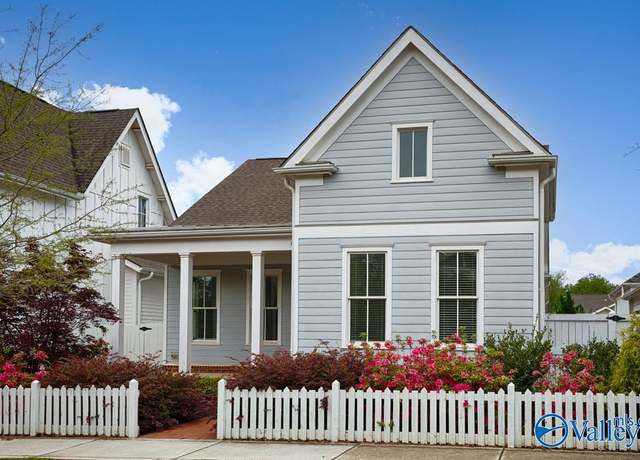 Property at 89 Hillcrest Ave NW, Huntsville, AL 35806, 3 beds, 2 baths