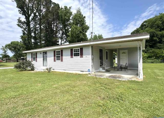 Property at 32 Kirby Rd, Hillsboro, AL 35643, 3 beds, 1 bath
