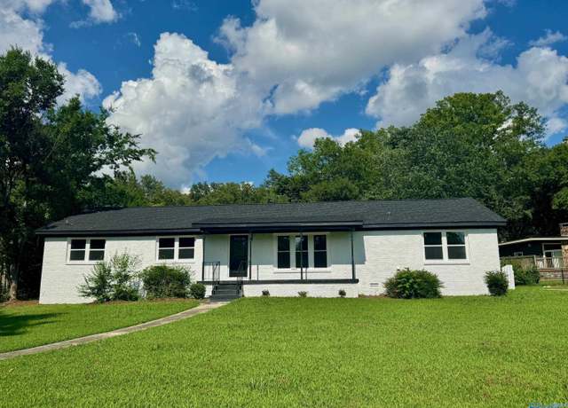 Property at 623 Valley View Ter SE, Huntsville, AL 35803, 3 beds, 2 baths