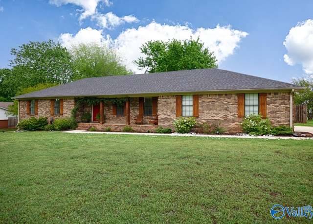 Property at 133 Eula Way, Huntsville, AL 35811, 3 beds, 2 baths