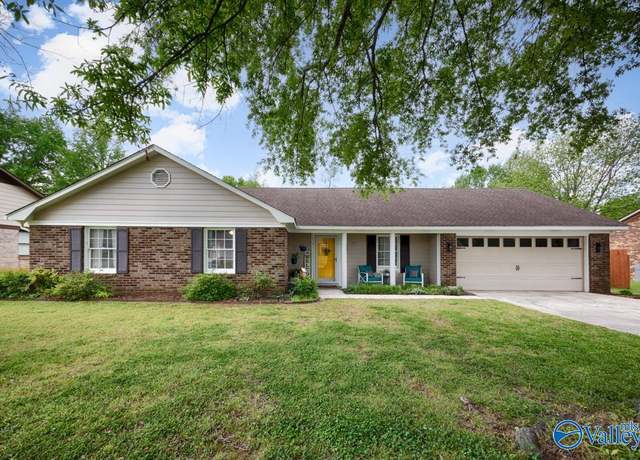 Property at 2119 Edinburgh Dr SW, Huntsville, AL 35803, 3 beds, 2 baths
