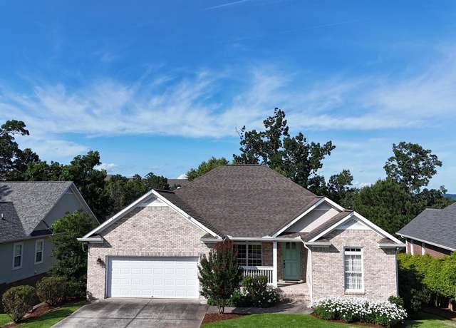 Property at 1181 River Ridge Dr, Guntersville, AL 35976, 3 beds, 2 baths