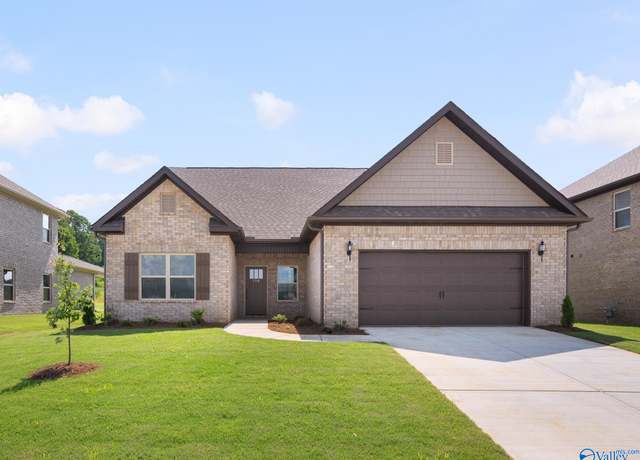 Property at 183 Saddle St, New Market, AL 35761, 4 beds, 2 baths