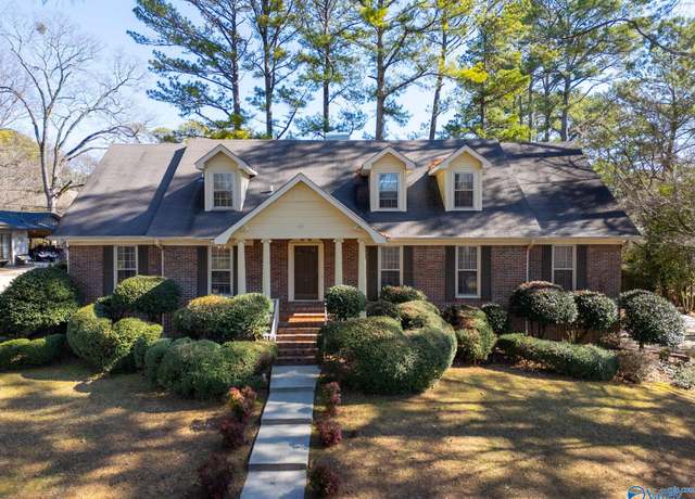 Property at 106 Shady Ln, Athens, AL 35613, 6 beds, 5.5 baths