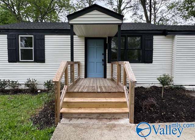 Property at 2019 Van Buren Dr NE, Huntsville, AL 35801, 3 beds, 1 bath