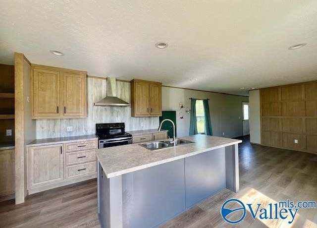 Property at 790 County Road 503, Hanceville, AL 35077, 3 beds, 2 baths