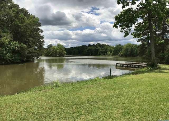 Property at 114 Arling Pl, Gadsden, AL 35901, 3 beds, 2.5 baths