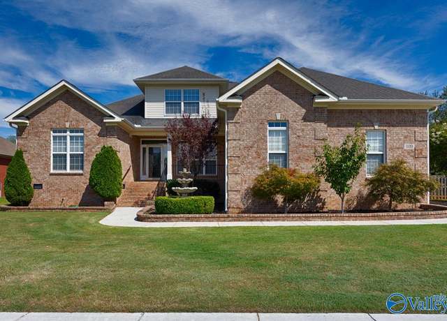 Property at 109 Huston Ct, Huntsville, AL 35806, 4 beds, 3.5 baths