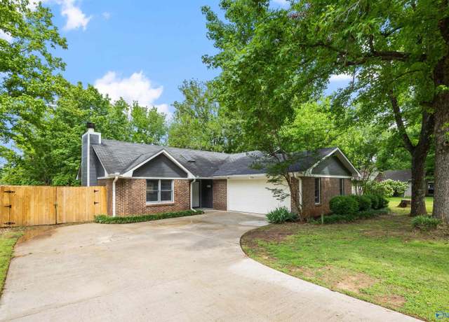 Property at 12034 Runningmeade Trl SE, Huntsville, AL 35803, 3 beds, 2 baths