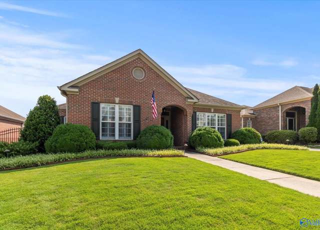 Property at 3012 Brunswick Cir, Owens Cross Roads, AL 35763, 3 beds, 2 baths