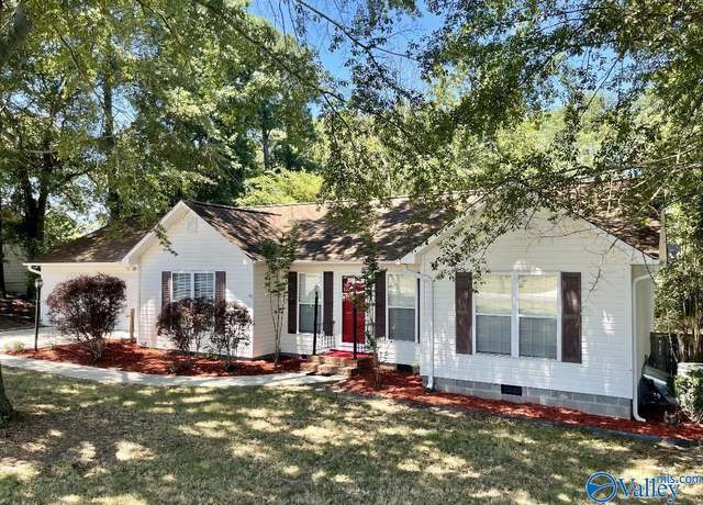 Property at 1307 Valerie Cir, Albertville, AL 35950, 3 beds, 2 baths
