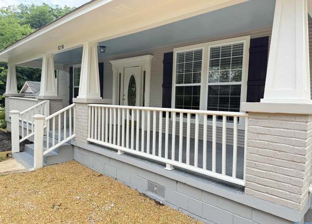 Property at 1216 North St SE, Decatur, AL 35601, 3 beds, 1.5 baths
