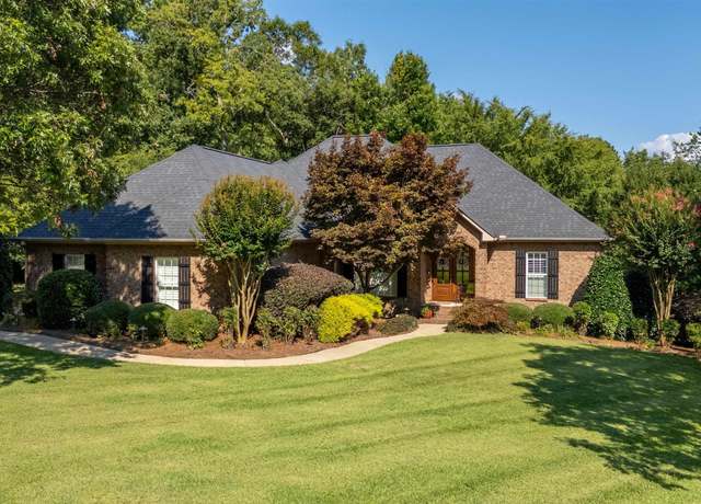 Property at 95 Hayes Dr, Gadsden, AL 35903, 4 beds, 3 baths