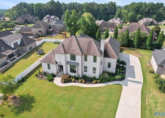 Property at 22424 Cantera Dr, Athens, AL 35613, 4 beds, 3.5 baths