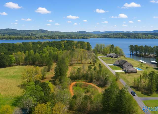 Property at LOT 8 Hiawatha Pl, Rainbow City, AL 35906