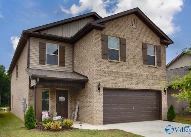 Property at 28120 Caperton Dr, Harvest, AL 35749, 4 beds, 2.5 baths
