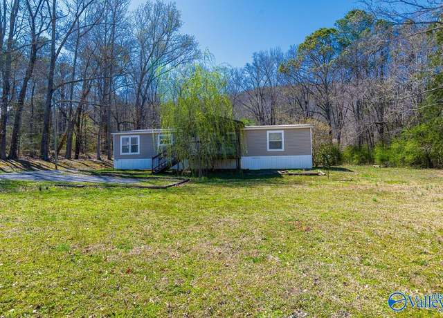 Property at 1169 Honeycomb Rd, Grant, AL 35747, 3 beds, 2 baths