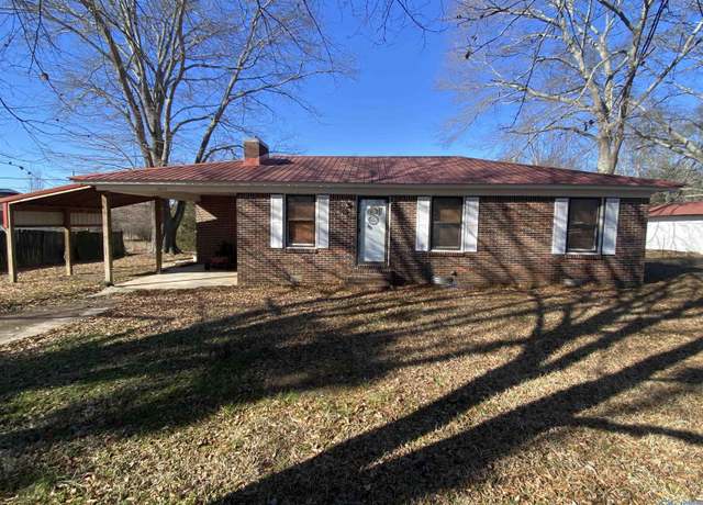 Property at 2673 County Road 327, Moulton, AL 35650, 3 beds, 1 bath