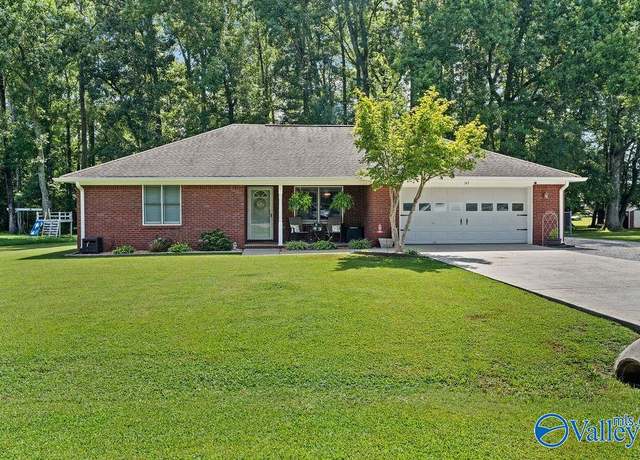 Property at 143 Katina Rd, Hazel Green, AL 35750, 3 beds, 2 baths