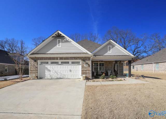 Property at 233 Dustin Ln, Madison, AL 35757, 4 beds, 3 baths