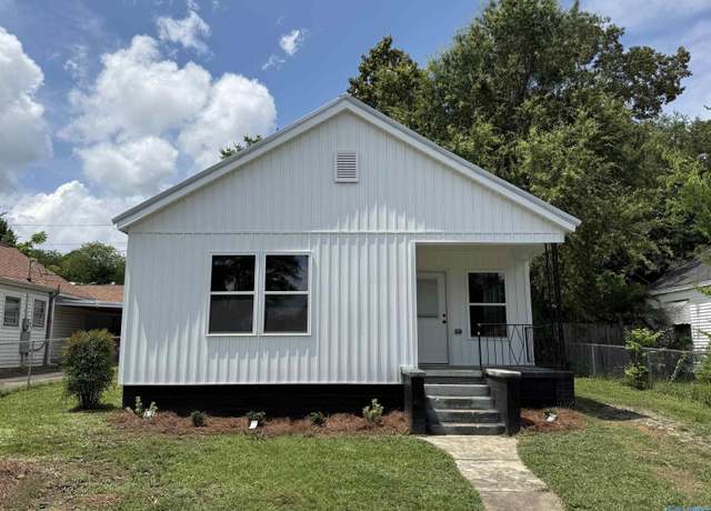 Property at 42 Wilkinson Ave E, Gadsden, AL 35904, 2 beds, 2 baths