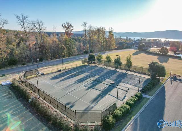 Property at 124 Crooked Stick Ln, Guntersville, AL 35976