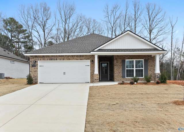 Property at 6228 Pisgah Dr NW, Huntsville, AL 35810, 4 beds, 3 baths