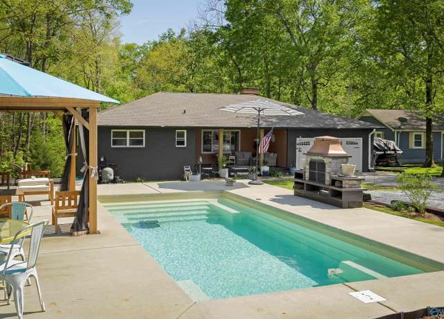 Property at 503 Jabo Dr, Killen, AL 35645, 2 beds, 3 baths
