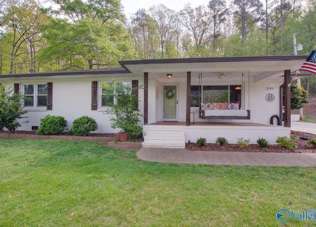 Property at 3105 Willow Beach Rd, Guntersville, AL 35976, 3 beds, 2 baths