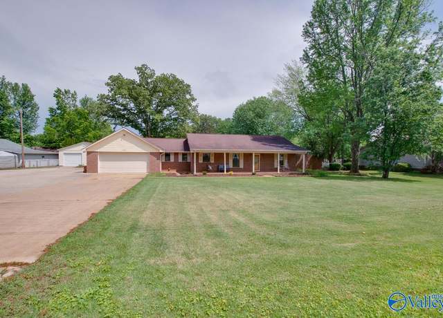 Property at 27689 Mclemore Cir, Harvest, AL 35749, 3 beds, 2 baths
