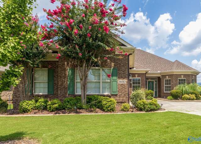 Property at 16013 Shropshire Dr, Huntsville, AL 35803, 3 beds, 2 baths